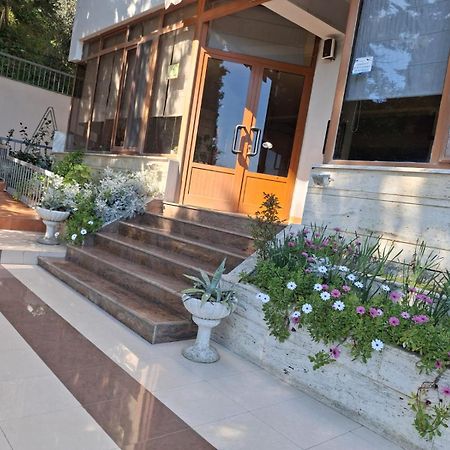 Jozi Kaiser Apartment Durres Bagian luar foto