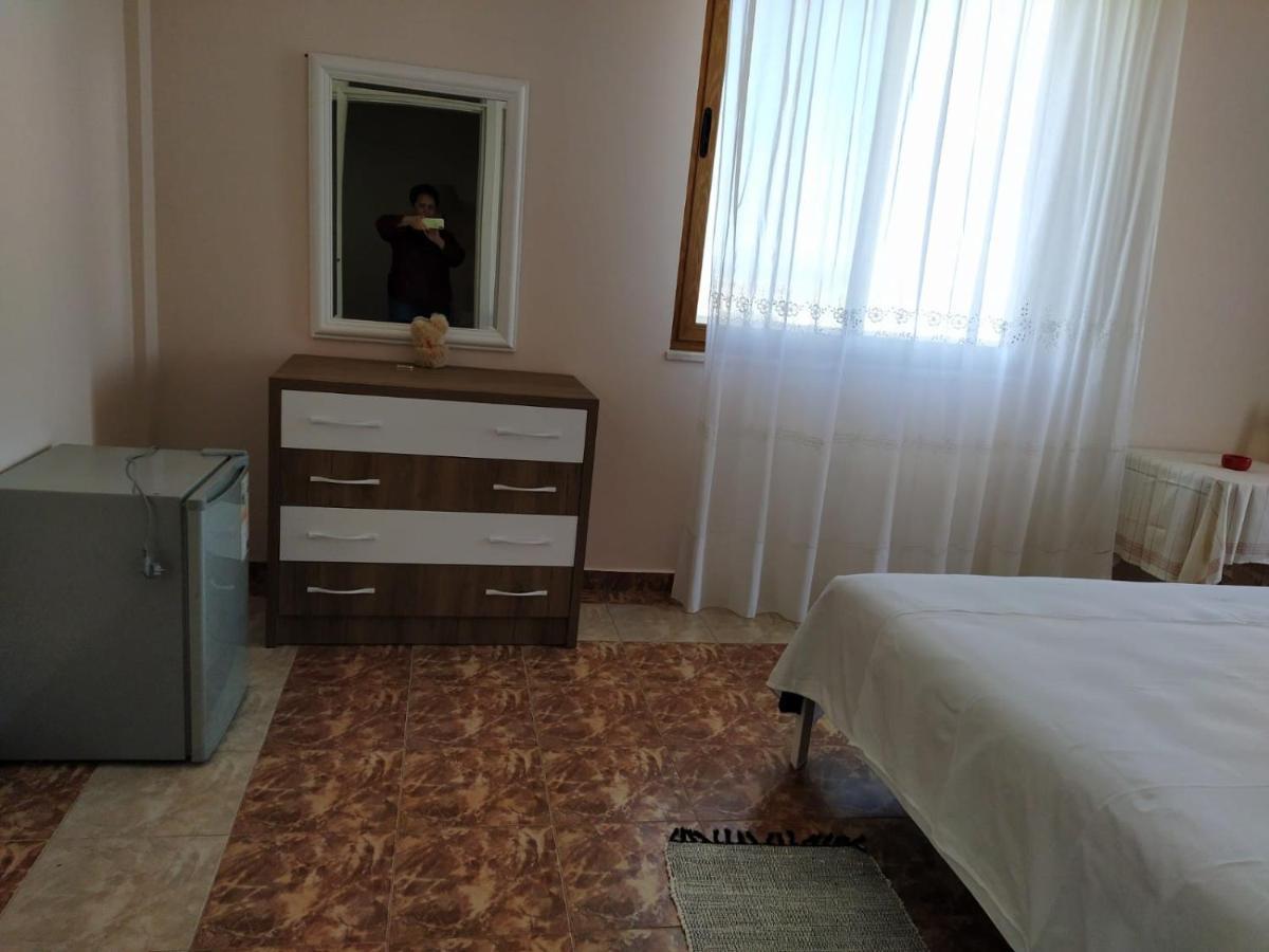 Jozi Kaiser Apartment Durres Bagian luar foto